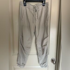 James Perse Women’s Taupe Chino Joggers